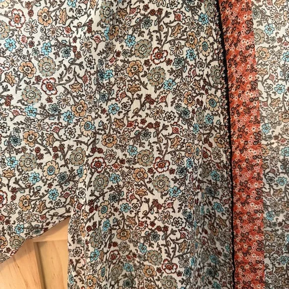 Maurice’s Floral Kimono with Red Accents Women’s XL - Picture 3 of 5